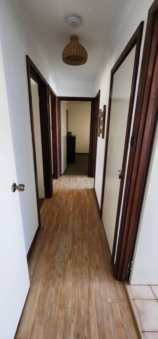Abbey Beach Cottage Басселтон Екстер'єр фото