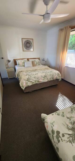 Abbey Beach Cottage Басселтон Екстер'єр фото