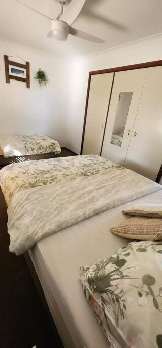 Abbey Beach Cottage Басселтон Екстер'єр фото